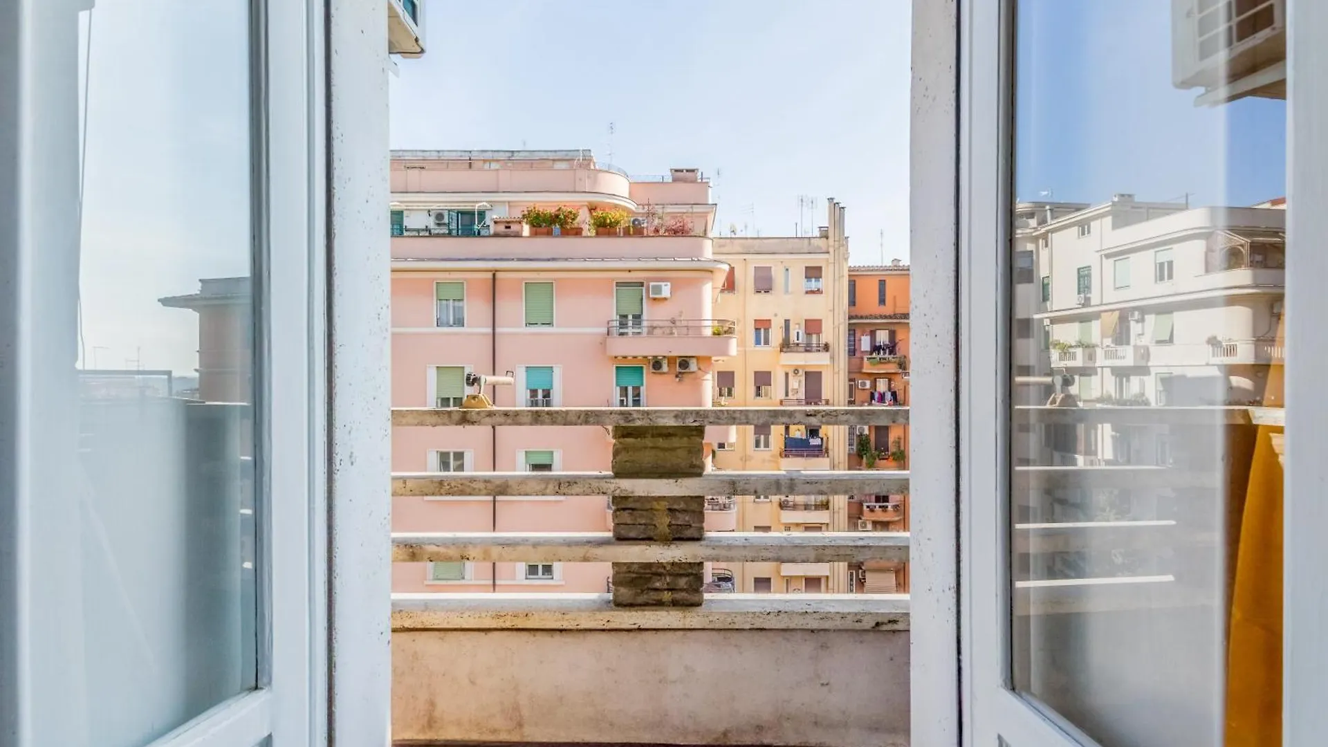 Galaxia Home Rom 0*,  Italien